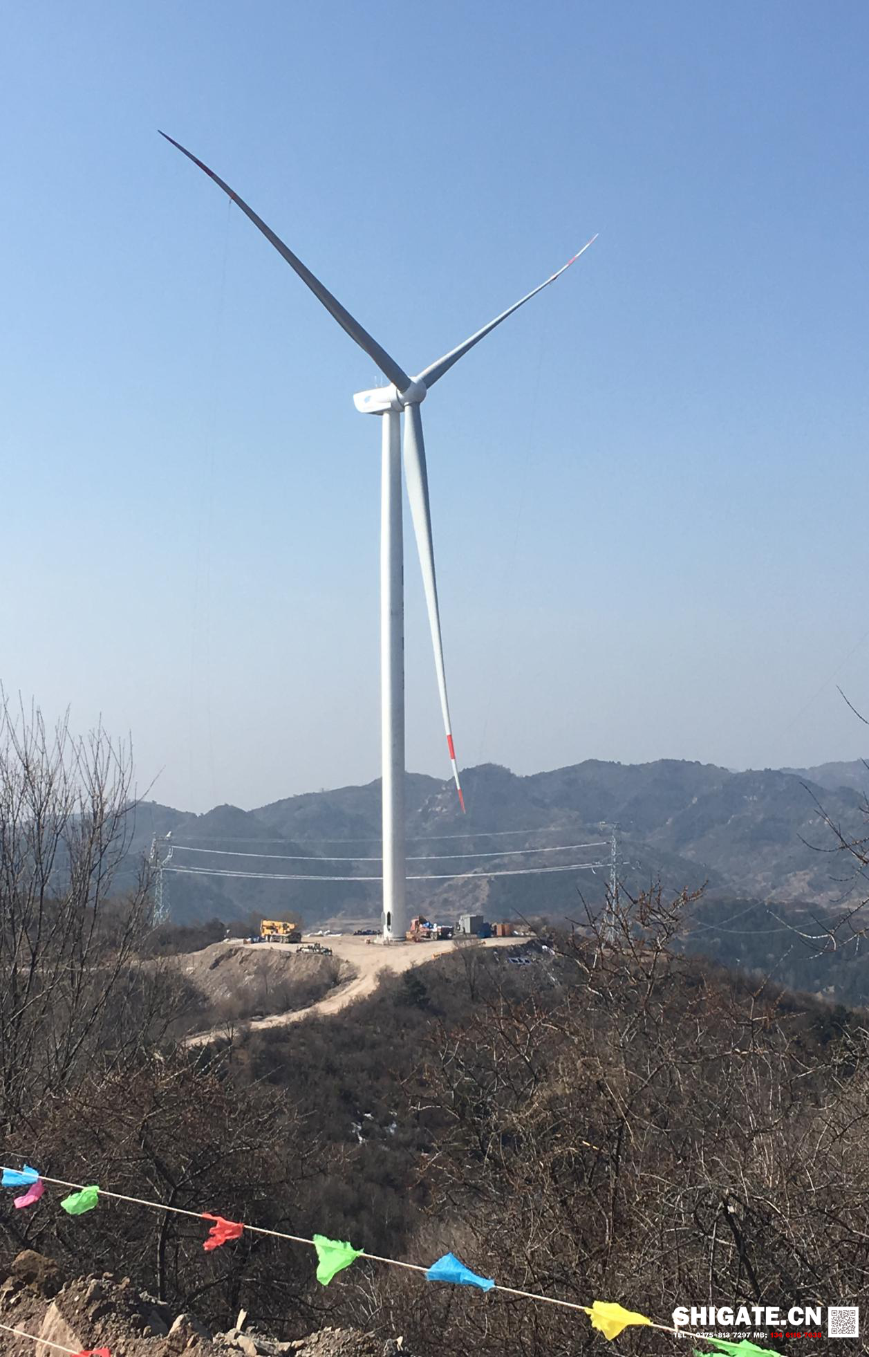 8月28日，河鋼集團(tuán)舞鋼公司為國(guó)電電力發(fā)展股份有限公司（以下簡(jiǎn)稱(chēng)國(guó)電）生產(chǎn)的3000余噸風(fēng)電用鋼順利發(fā)往客戶(hù)，將用于云南宣威西澤風(fēng)電項(xiàng)目塔筒制造。舞鋼憑著快捷的合同交貨和優(yōu)良的產(chǎn)品質(zhì)量得到客戶(hù)高度肯定。該客戶(hù)也是舞鋼8月份新開(kāi)發(fā)的直供客戶(hù)之一。